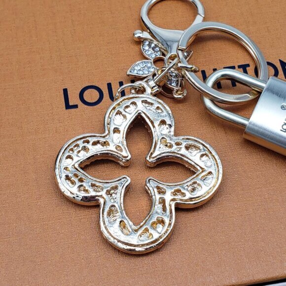 Authentic Louis Vuitton Gold Lock & Box w/ Unbranded Clover Bagcharm 120825 - Picture 8 of 9